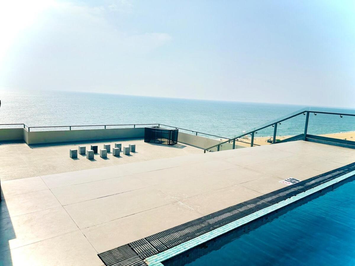Coastal Comfort By Ocean Breeze Apartment
