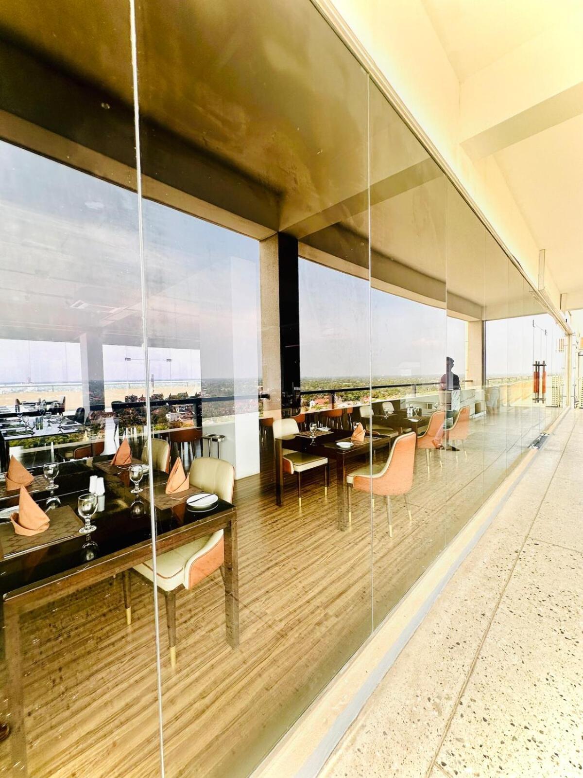Coastal Comfort By Ocean Breeze * Negombo